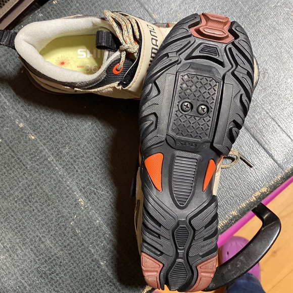 Women’s bike shoes size 36 nwt - Picture 3 of 4